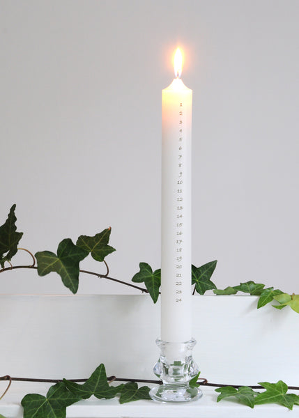 white advent dinner candle